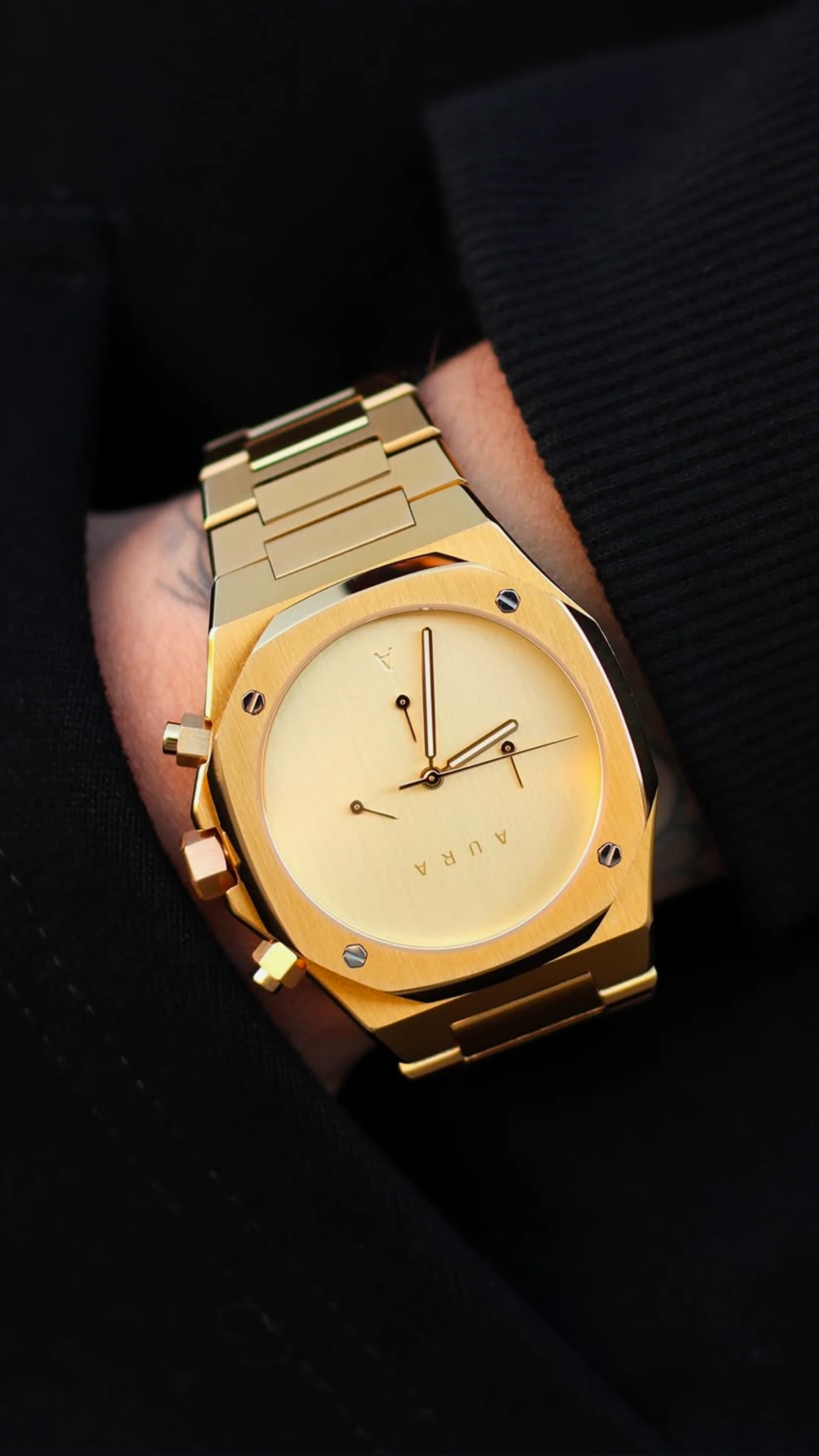 1023 Chronograph: Gold - Image 3
