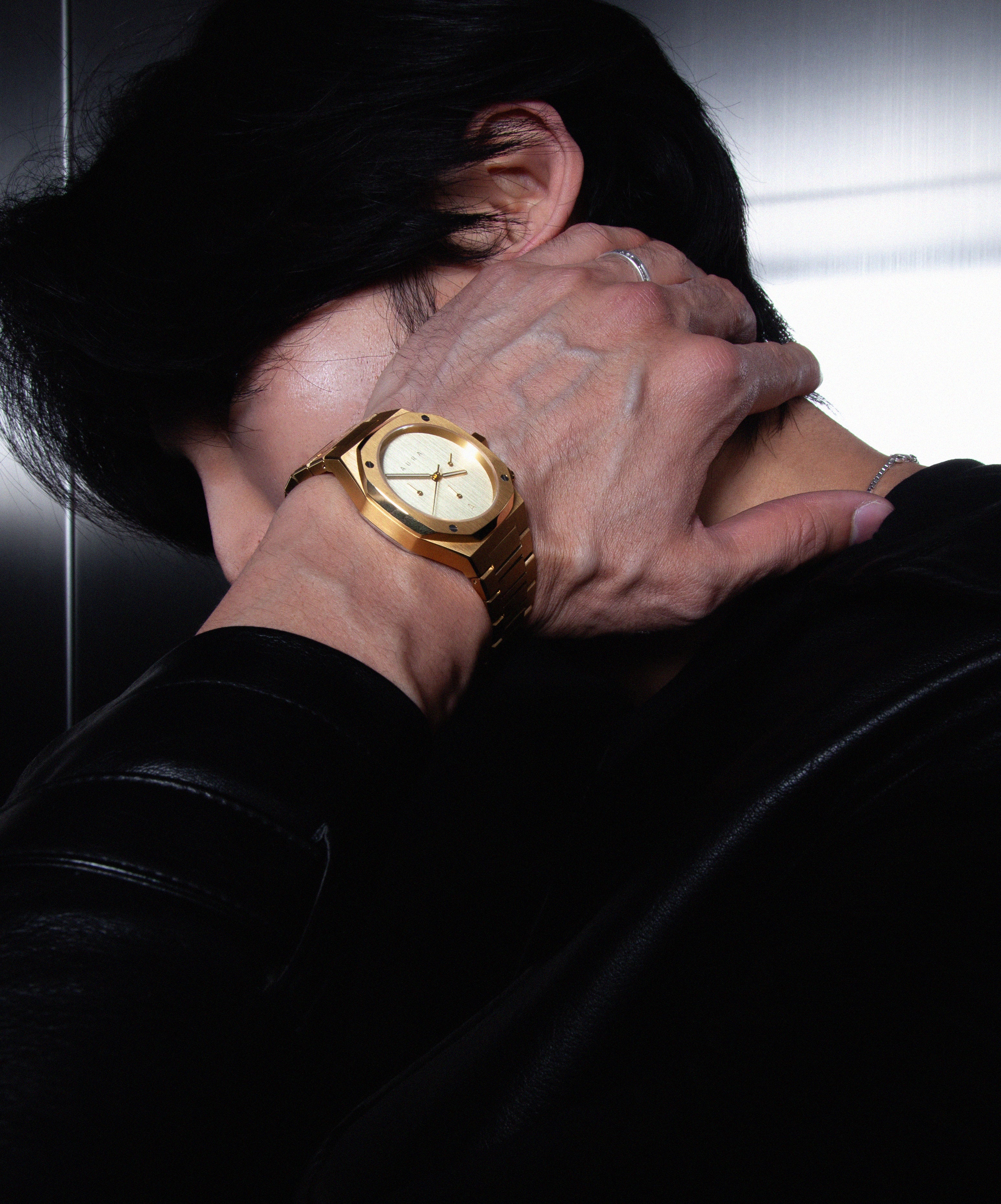 1023 Chronograph: Gold - Image 8