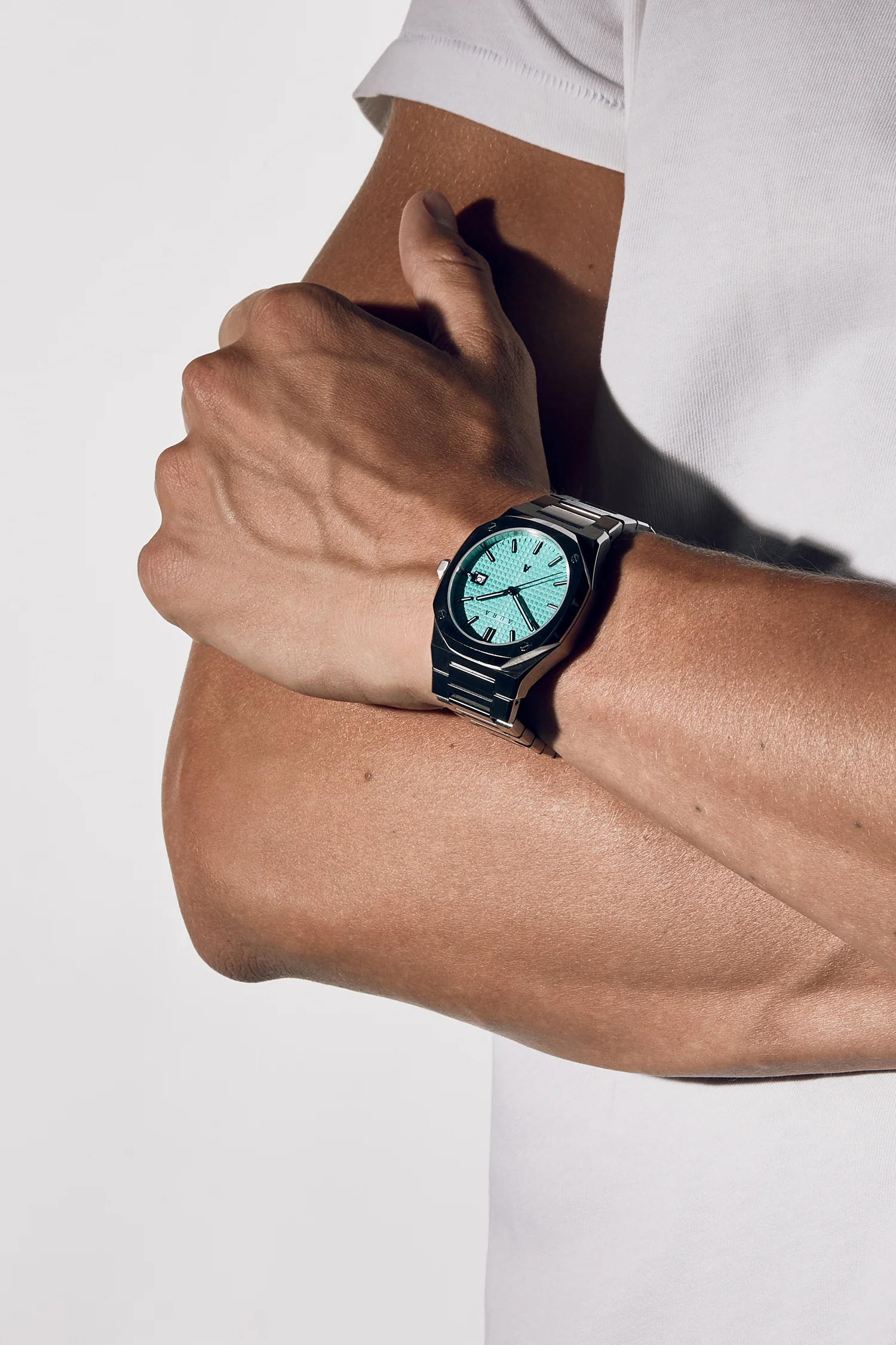 Date 002: Steel/Turquoise - Image 7