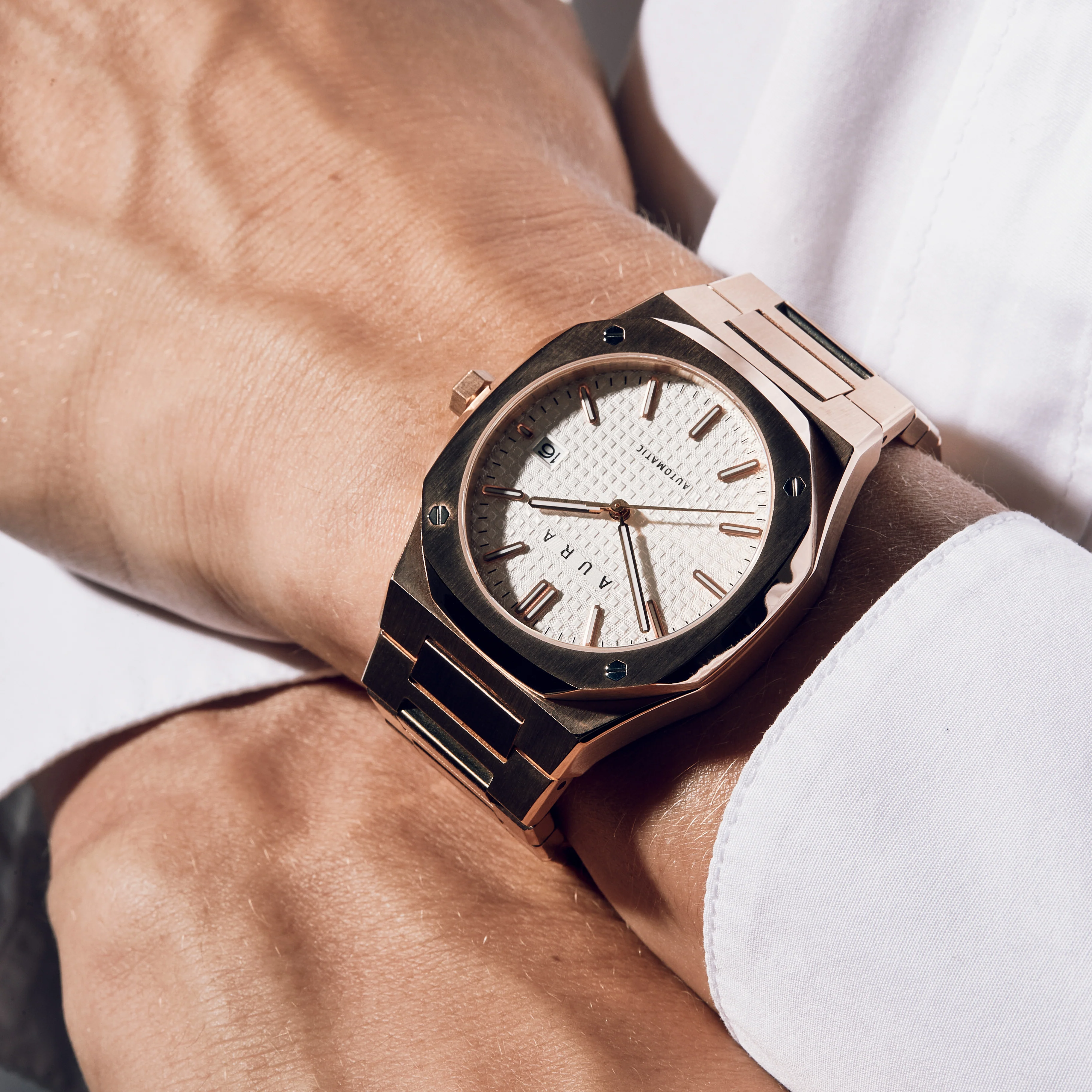 Date 001: Rose/White - Image 7