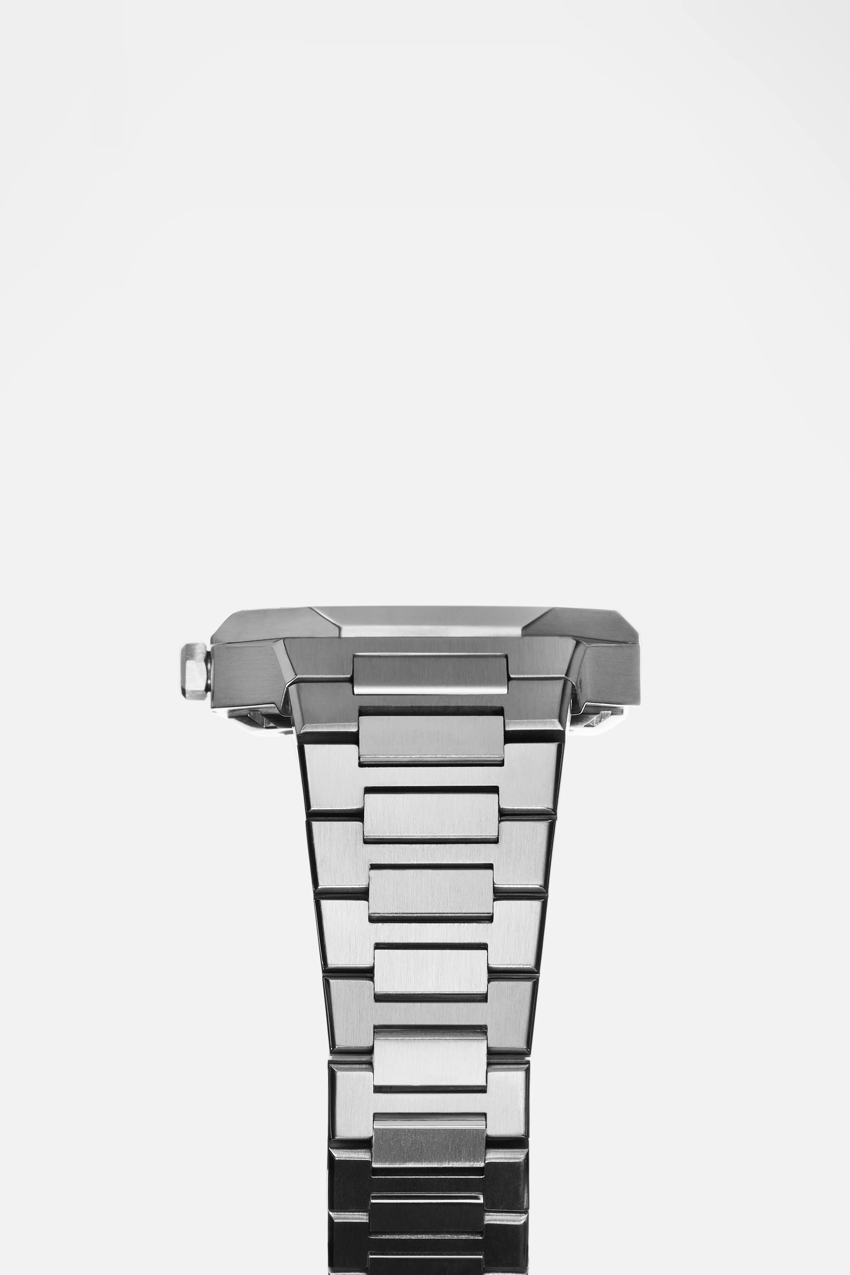 Date 001: Steel/White - Image 7